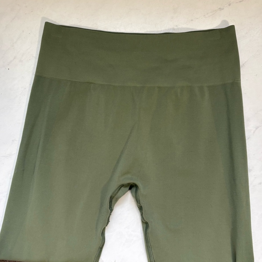 Alphalete Size XXL Olive Green Pull On Leggings Athletic Gym Running Yoga Travel - Picture 3 of 7